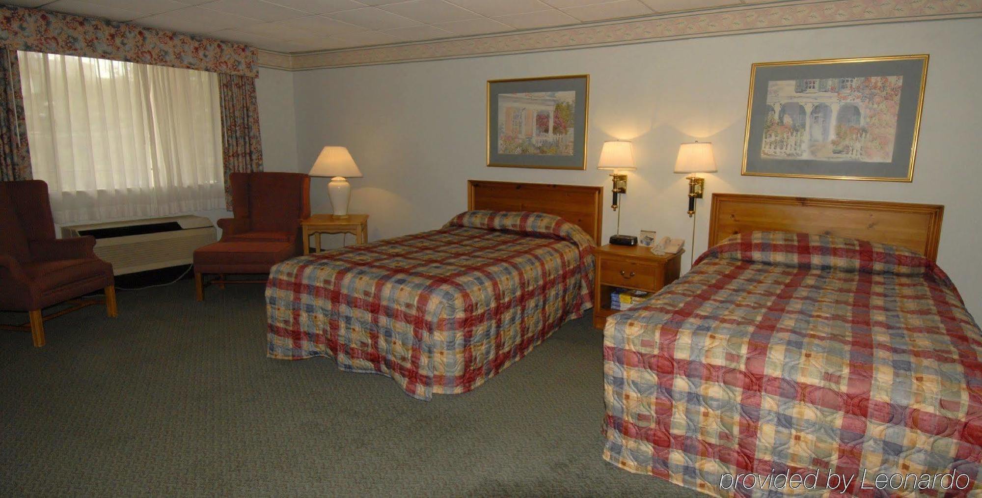 The University Inn At Emory Druid Hills Room photo